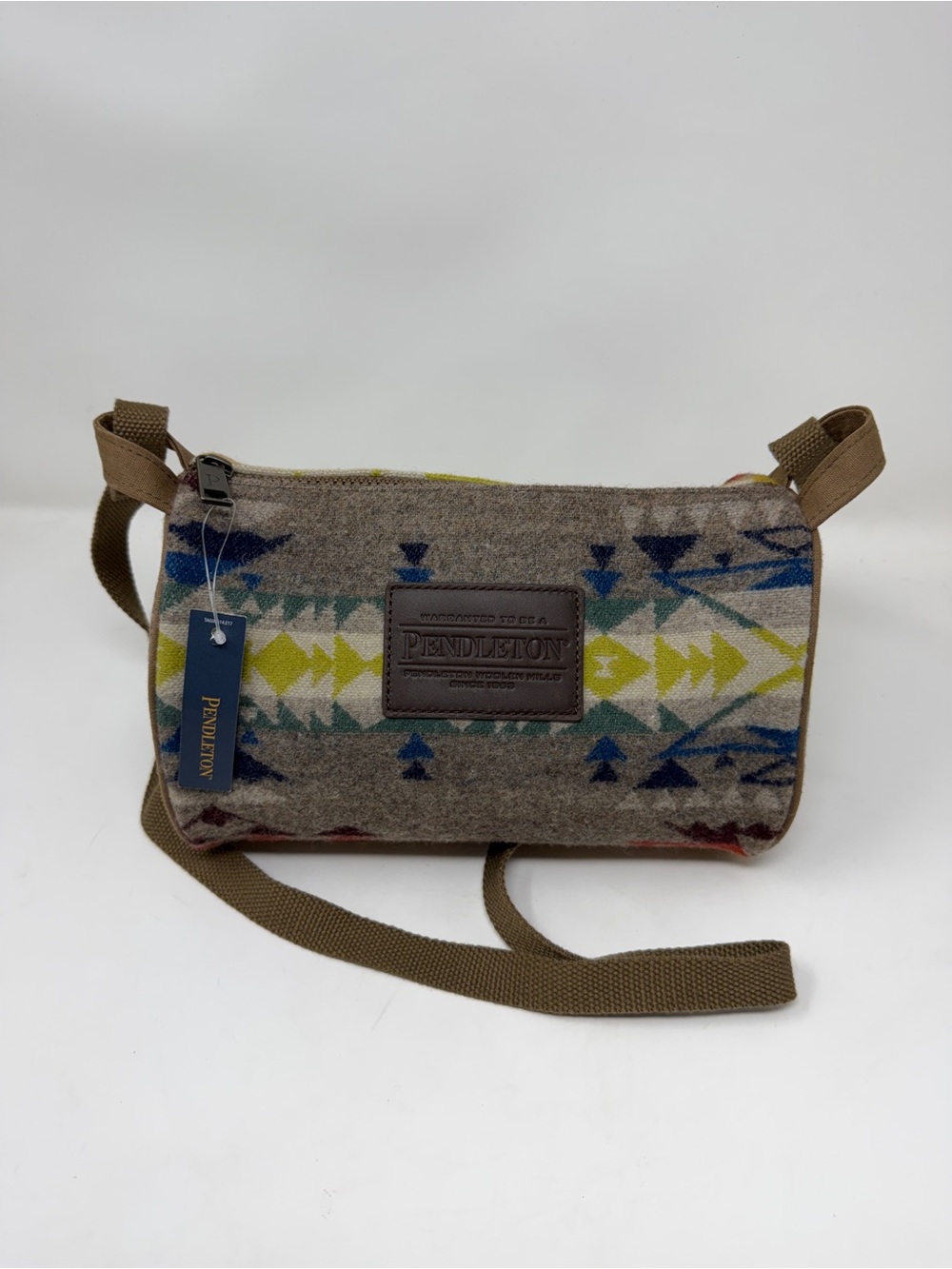 NWT  Pendleton Travel Kit Crossbody Purse USA Wool Bag Southwestern